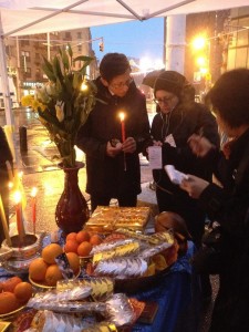 Candlelight vigil for Officers Liu and Ramos3