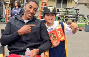 Fresh Off the Boat guest stars  Scottie Pippen with Hudson Yang
